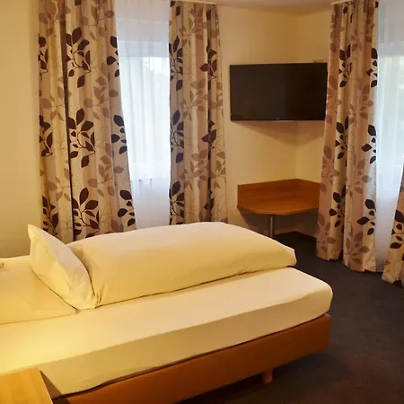 Hirt Hotel 3*